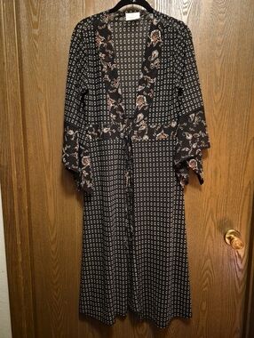 Embet Bohemian Black Printed Kimono Style Long Open  Duster W/ Front Tie M